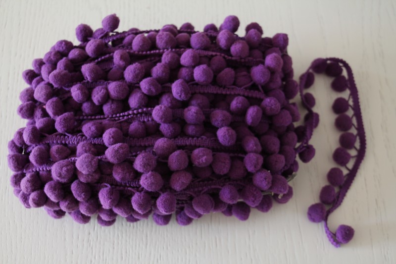 Pompom ribbon 30mm (18 m), Purple 172